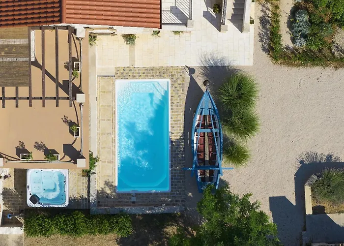 Romantika Dalmacija * Нин