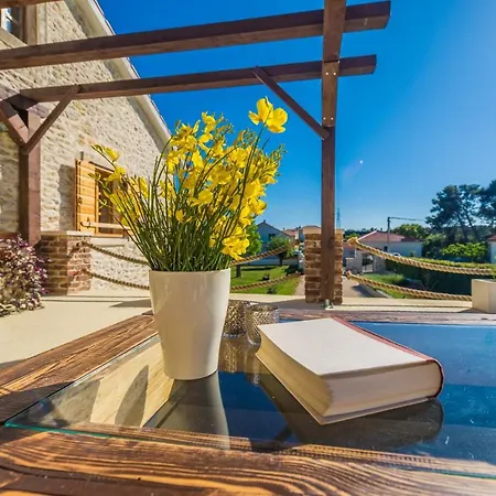 Romantika Dalmacija Βίλα