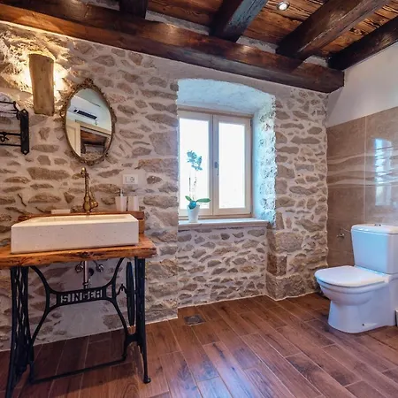 Romantika Dalmacija 别墅 *