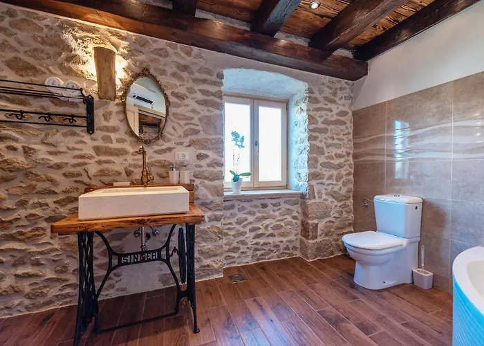 Romantika Dalmacija Villa *